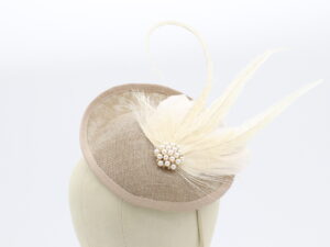 Tan Sınamay Fascinator with Cream-Colored Feathers