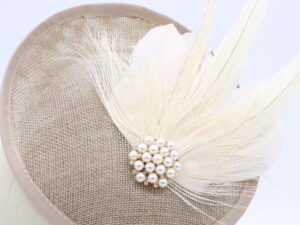 Tan Sınamay Fascinator with Cream-Colored Feathers